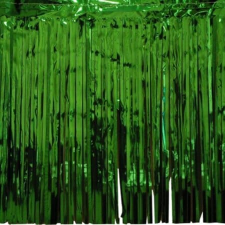GREEN CURTAIN